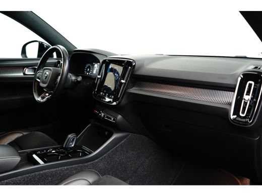 Volvo  XC40 1.5 T5 Recharge R-Design 262pk | Pano | Stoelverwarming | Camera | Apple Carplay ActivLease financial lease