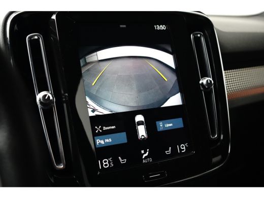 Volvo  XC40 1.5 T5 Recharge R-Design 262pk | Pano | Stoelverwarming | Camera | Apple Carplay ActivLease financial lease
