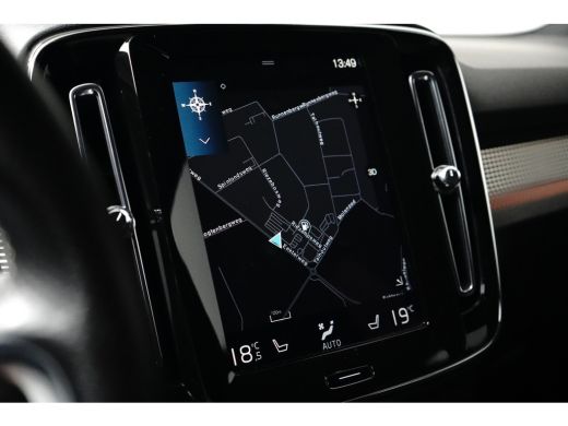 Volvo  XC40 1.5 T5 Recharge R-Design 262pk | Pano | Stoelverwarming | Camera | Apple Carplay ActivLease financial lease
