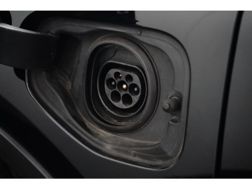 Volvo  XC40 1.5 T5 Recharge R-Design 262pk | Pano | Stoelverwarming | Camera | Apple Carplay ActivLease financial lease