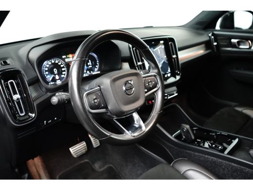 Volvo  XC40 1.5 T5 Recharge R-Design 262pk | Pano | Stoelverwarming | Camera | Apple Carplay ActivLease financial lease