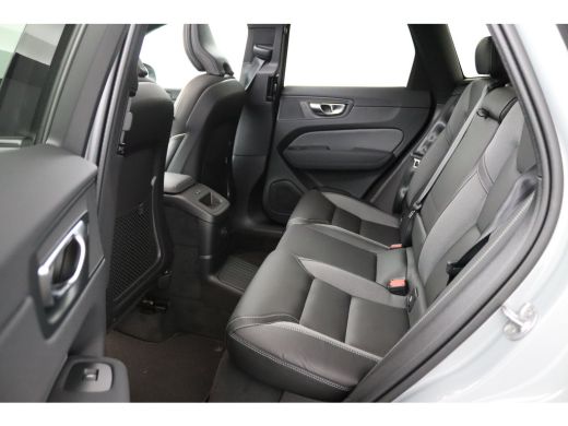 Volvo  XC60 T6 Plug-in hybrid AWD Plus Black Edition | Panoramadak | 360 Camera | Head-up Display | Harman Ka... ActivLease financial lease