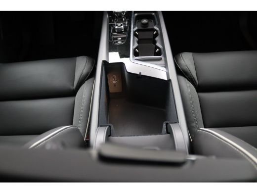 Volvo  XC60 T6 Plug-in hybrid AWD Plus Black Edition | Panoramadak | 360 Camera | Head-up Display | Harman Ka... ActivLease financial lease
