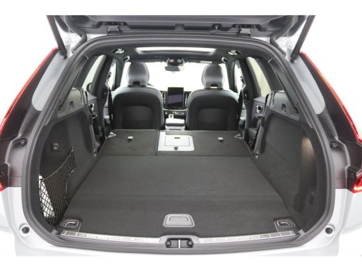 Volvo  XC60 T6 Plug-in hybrid AWD Plus Black Edition | Panoramadak | 360 Camera | Head-up Display | Harman Ka... ActivLease financial lease