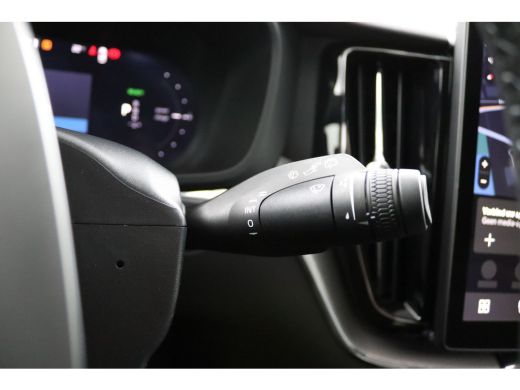 Volvo  XC60 T6 Plug-in hybrid AWD Plus Black Edition | Panoramadak | 360 Camera | Head-up Display | Harman Ka... ActivLease financial lease