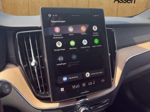 Volvo  XC60 T6 Ultra Dark Recharge Plug-In Hybrid AWD ActivLease financial lease