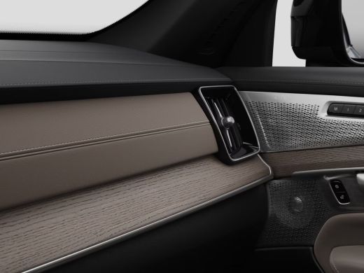 Volvo  XC90 T8 406PK AWD Ultra Dark Executive B&W | 22" | Luchtvering | Massage/ventilatie | Gelam. glas ActivLease financial lease