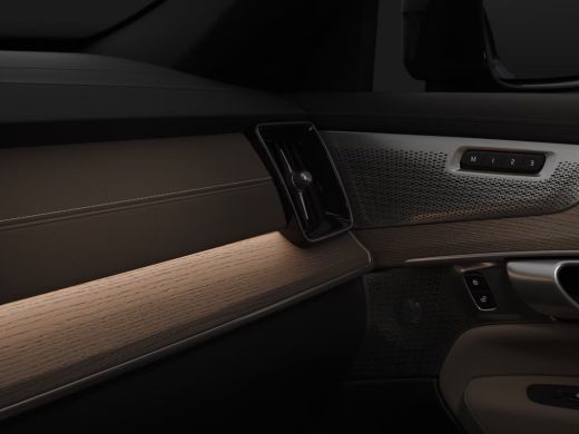 Volvo  XC90 T8 406PK AWD Ultra Dark Executive B&W | 22" | Luchtvering | Massage/ventilatie | Gelam. glas ActivLease financial lease
