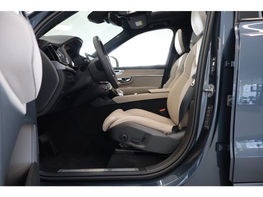 Volvo  XC90 T8 406PK AWD Ultra Dark Executive B&W | 22" | Luchtvering | Massage/ventilatie | Gelam. glas ActivLease financial lease