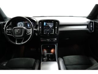 Volvo  XC40 1.5 T5 Recharge R-Design 262pk | Pano | Stoelverwarming | Camera | Apple Carplay