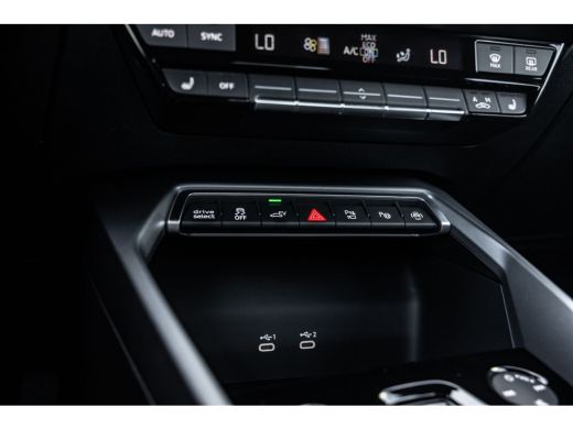 Audi A3 allstreet TFSI e 150 kW | Stoelverwarming | Achtertuirijcamera | ACC | ActivLease financial lease