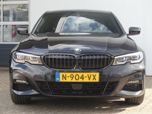 BMW 3 Serie 330e High Executive | M SPORT | TREKHAAK | ADAPTIVE CRUISE | CAMERA | DODEHOEKDETECTIE | PARKEERS... ActivLease financial lease