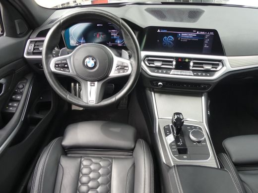 BMW 3 Serie 330e High Executive | M SPORT | TREKHAAK | ADAPTIVE CRUISE | CAMERA | DODEHOEKDETECTIE | PARKEERS... ActivLease financial lease