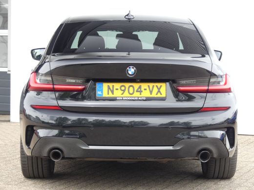 BMW 3 Serie 330e High Executive | M SPORT | TREKHAAK | ADAPTIVE CRUISE | CAMERA | DODEHOEKDETECTIE | PARKEERS... ActivLease financial lease