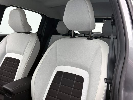 Citroën &euml;-C3 Max 113pk 44 kWh TWO-TONE | CAMERA | CARPLAY & NAVI | LED ActivLease financial lease