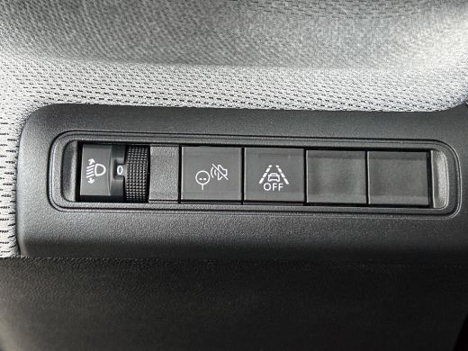 Citroën &euml;-C3 Max 113pk 44 kWh TWO-TONE | CAMERA | CARPLAY & NAVI | LED ActivLease financial lease