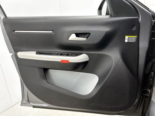 Citroën &euml;-C3 Max 113pk 44 kWh TWO-TONE | CAMERA | CARPLAY & NAVI | LED ActivLease financial lease