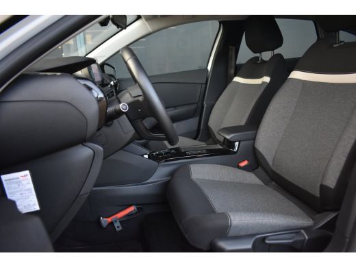 Citroën &euml;-C4 Feel 50 kWh 3 Fase | Navigatie | Keyless-Entry | Achteruitrijcamera | Climate Control | Full-LED ... ActivLease financial lease