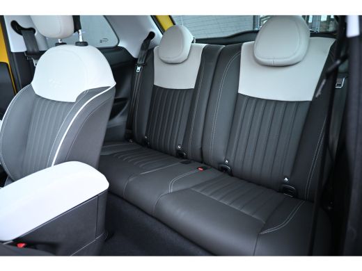 Fiat 500 1.0 Hybrid La Prima Demo-Deal! | Navigatie | JBL | Panoramadak | Stoelverwarming | Leder | !! ActivLease financial lease