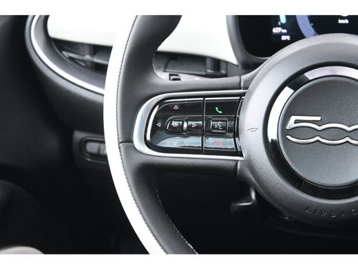 Fiat 500 1.0 Hybrid La Prima Demo-Deal! | Navigatie | JBL | Panoramadak | Stoelverwarming | Leder | !! ActivLease financial lease