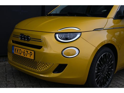 Fiat 500 1.0 Hybrid La Prima Demo-Deal! | Navigatie | JBL | Panoramadak | Stoelverwarming | Leder | !! ActivLease financial lease