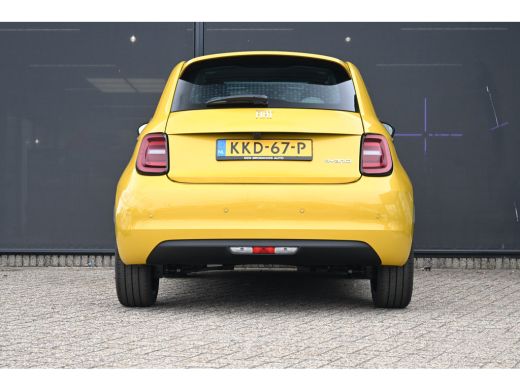 Fiat 500 1.0 Hybrid La Prima Demo-Deal! | Navigatie | JBL | Panoramadak | Stoelverwarming | Leder | !! ActivLease financial lease