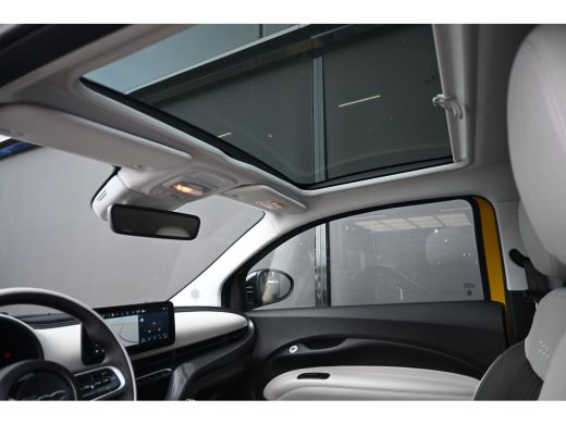 Fiat 500 1.0 Hybrid La Prima Demo-Deal! | Navigatie | JBL | Panoramadak | Stoelverwarming | Leder | !! ActivLease financial lease