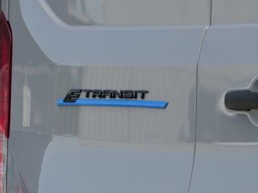 Ford E-Transit 350 L3H2 68 kWh | CarPlay/Android Auto | Stoelverwarming | Voorruitverwarming | Cruise Control | ... ActivLease financial lease