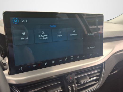 Ford Focus 1.0 EcoBoost Hybrid Titanium 155pk | Elekt. Trekhaak | Winterpack | Adaptive Cruise | Dodehoek De... ActivLease financial lease