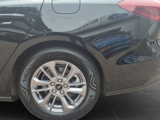 Ford Focus 1.0 EcoBoost Hybrid Titanium 155pk | Elekt. Trekhaak | Winterpack | Adaptive Cruise | Dodehoek De... ActivLease financial lease
