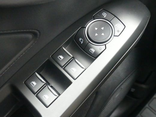 Ford Focus 1.0 EcoBoost Titanium Business | PARKEERSENSOREN V+A | LMV 16" | APPLE CARPLAY / ANDRIOD AUTO | N... ActivLease financial lease