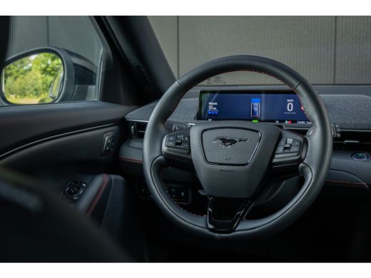 Ford Mustang Mach-E Mach-E Extended RWD 98 kWh | Panoramadak | Elektrische stoelen | 360 camera | Automatische klep ActivLease financial lease