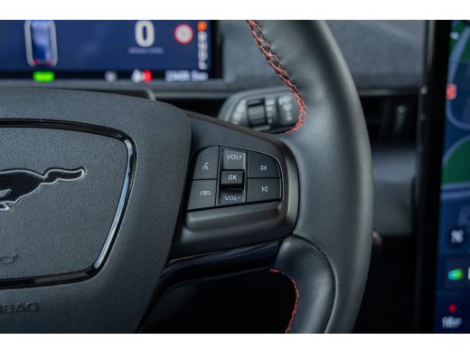 Ford Mustang Mach-E Mach-E Extended RWD 98 kWh | Panoramadak | Elektrische stoelen | 360 camera | Automatische klep ActivLease financial lease