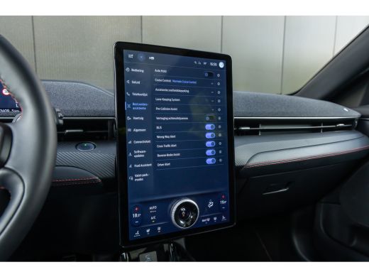 Ford Mustang Mach-E Mach-E Extended RWD 98 kWh | Panoramadak | Elektrische stoelen | 360 camera | Automatische klep ActivLease financial lease