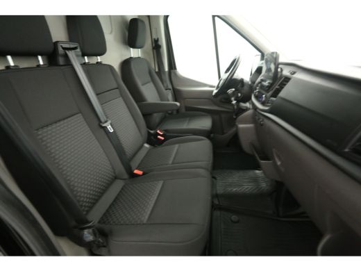 Ford Transit 2.0 TDCI L2H2 | Airco | Cruise | Camera | 3 Zits | Carplay | Parkeersens. ActivLease financial lease
