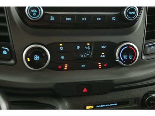 Ford Transit 2.0 TDCI L2H2 | Airco | Cruise | Camera | 3 Zits | Carplay | Parkeersens. ActivLease financial lease