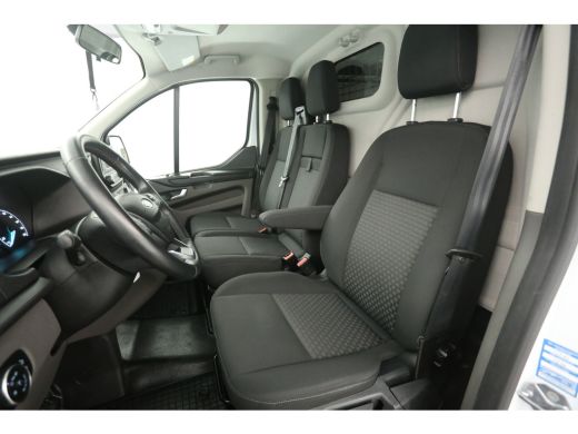 Ford Transit Custom L1H1 PHEV | Airco | Camera | Cruise | 3 Zits | Xenon | Parkeersens. ActivLease financial lease