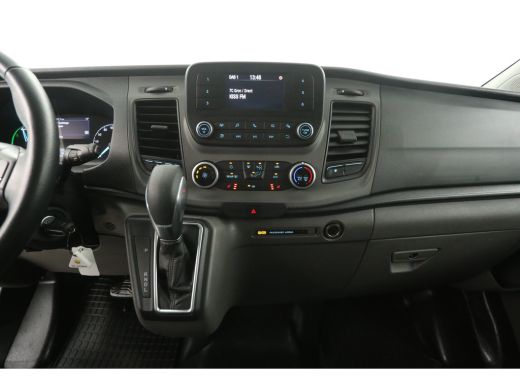 Ford Transit Custom L1H1 PHEV | Airco | Camera | Cruise | 3 Zits | Xenon | Parkeersens. ActivLease financial lease