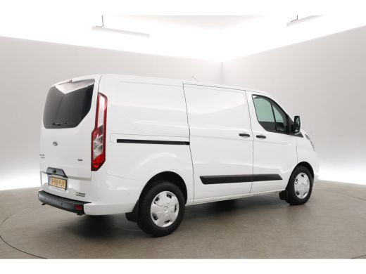 Ford Transit Custom L1H1 PHEV | Airco | Camera | Cruise | 3 Zits | Xenon | Parkeersens. ActivLease financial lease