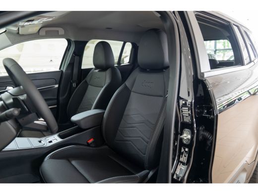 Jeep Avenger 1.2 e-Hybrid Summit | Tot 8 Jaar Garantie | Camera | Navigatie | Elektrishe Achterklep | Stoelver... ActivLease financial lease