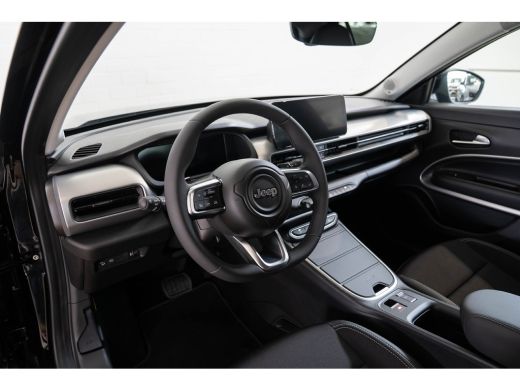 Jeep Avenger 1.2 e-Hybrid Summit | Tot 8 Jaar Garantie | Camera | Navigatie | Elektrishe Achterklep | Stoelver... ActivLease financial lease