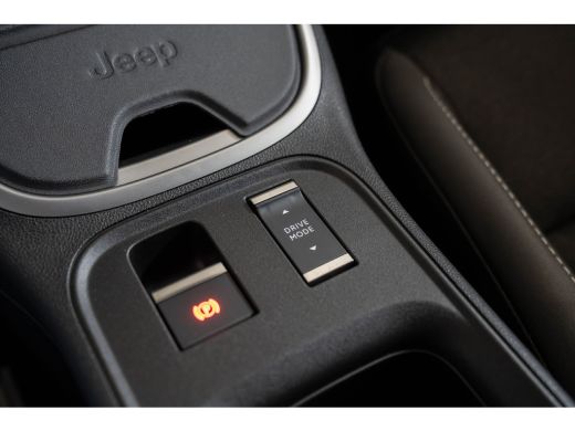 Jeep Avenger 1.2 e-Hybrid Summit | Tot 8 Jaar Garantie | Camera | Navigatie | Elektrishe Achterklep | Stoelver... ActivLease financial lease