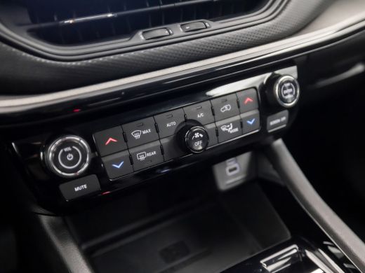 Jeep Compass 4xe 240 Plug-in Hybrid Electric Trailhawk 240Pk Automaat (PANORAMADAK, NARDO GREY, VIRTUAL COCKPI... ActivLease financial lease