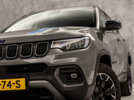 Jeep Compass 4xe 240 Plug-in Hybrid Electric Trailhawk 240Pk Automaat (PANORAMADAK, NARDO GREY, VIRTUAL COCKPI... ActivLease financial lease