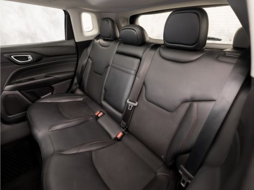 Jeep Compass 4xe 240 Plug-in Hybrid Electric Trailhawk 240Pk Automaat (PANORAMADAK, NARDO GREY, VIRTUAL COCKPI... ActivLease financial lease