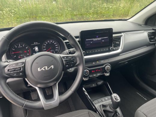 Kia Stonic 1.0 T-GDi MHEV DynamicLine | Climate control | Apple carplay | Achteruitrijcamera | ActivLease financial lease