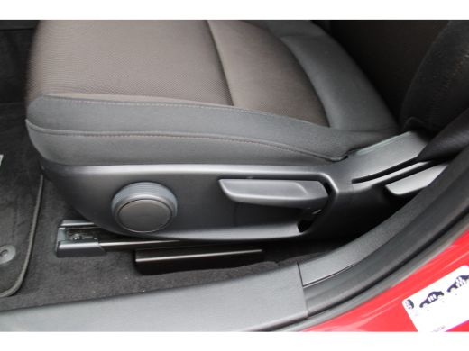 Mazda 3 2.0 e-SkyActiv-G M Hybrid 122 Comfort met Bose | Achteruitrijcamera | Audio installatie premium |... ActivLease financial lease