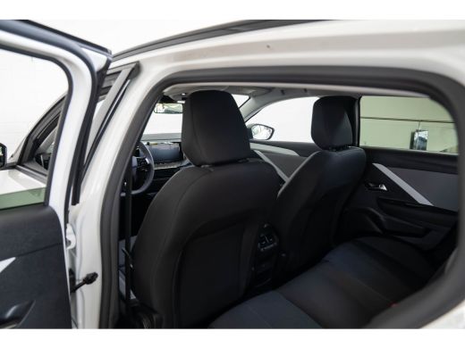 Opel Astra Sports Tourer 1.2 Business Edition | Tot 8 Jaar Garantie | Camera | Navigatie | Climate Controle ... ActivLease financial lease