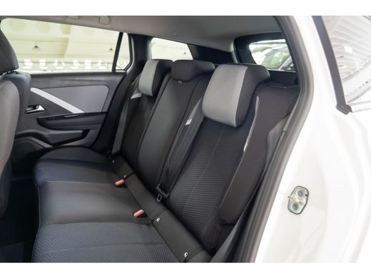Opel Astra Sports Tourer 1.2 Business Edition | Tot 8 Jaar Garantie | Camera | Navigatie | Climate Controle ... ActivLease financial lease