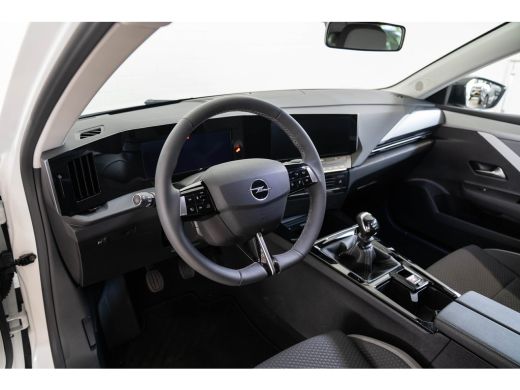 Opel Astra Sports Tourer 1.2 Business Edition | Tot 8 Jaar Garantie | Camera | Navigatie | Climate Controle ... ActivLease financial lease